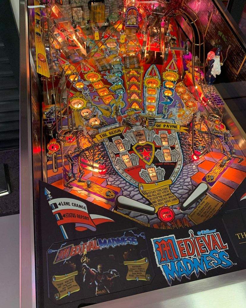 Buy Medieval Madness Pinball Machine - Pinball Machine Center