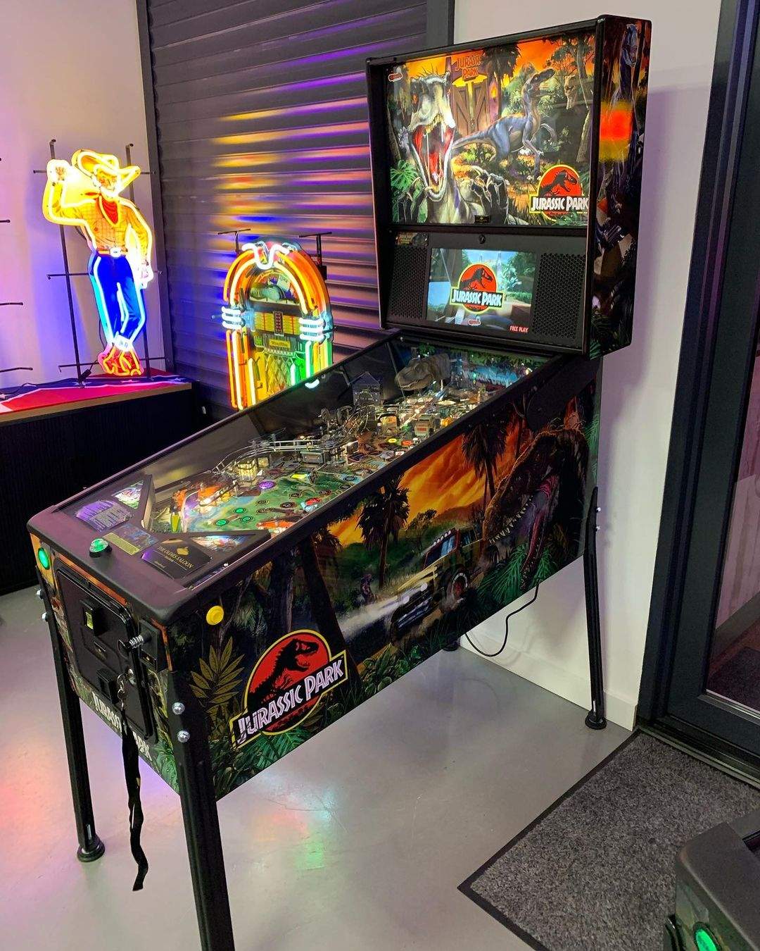 Buy Jurassic Park Premium Pinball Machine Online - Premium Pinball LLC