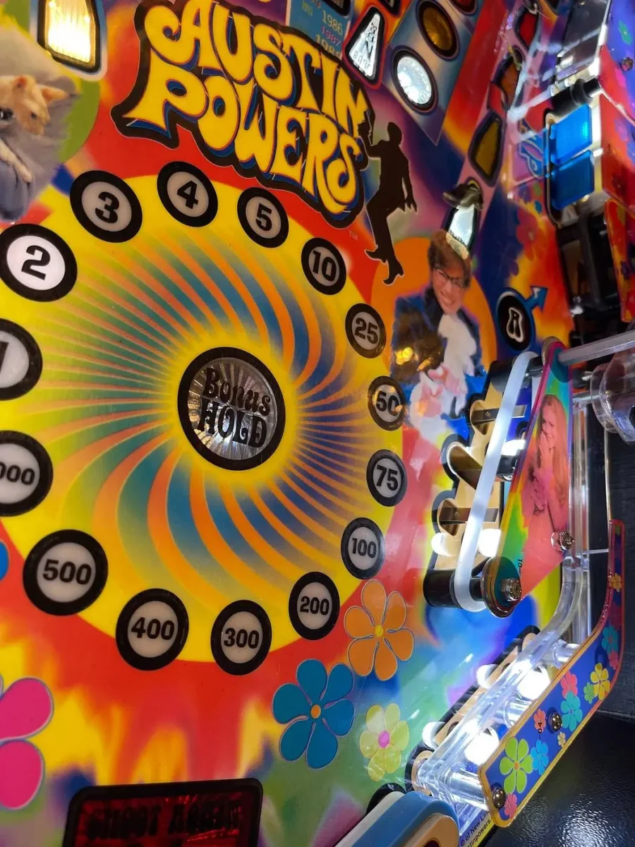 Austin Powers Pinball Machine - Image 8